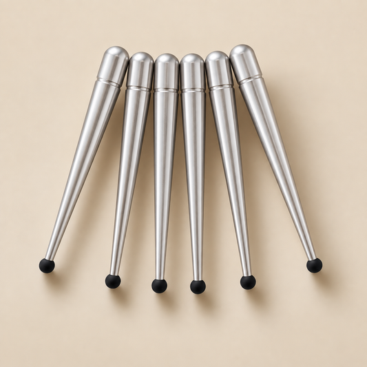 Scandyna aluminium speaker spikes, 6-pack, with black rubber tips.